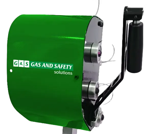 GUINCHO RESGATE MANUAL COM CABO DE AÇO DE 20M - GBRUTUS | GAS AND SAFETY